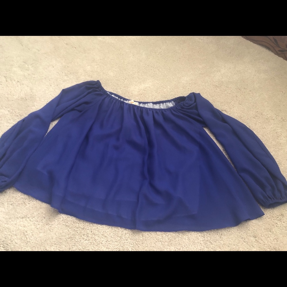 Women’s blouse